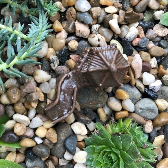 MINI Water Pavilion Plant Decoration - Picture 2 of 5